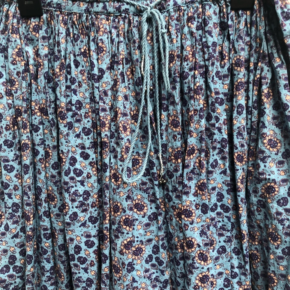 Drawstring Shorts - Picture 3 of 3